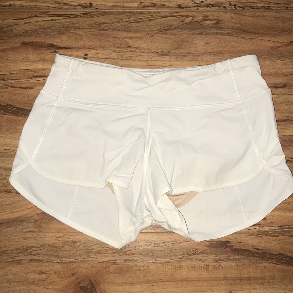 white speed shorts🐼